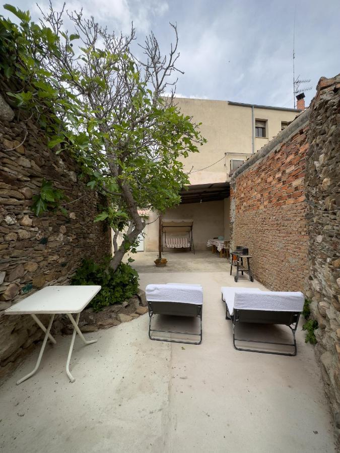 Villa San Isidro à Miguelanez Extérieur photo